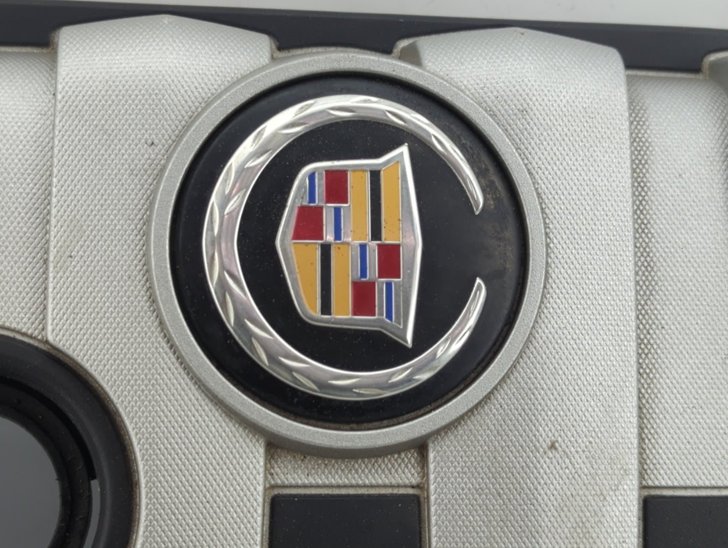 2014 Cadillac Cts Engine Cover - Oemusedautoparts1.com