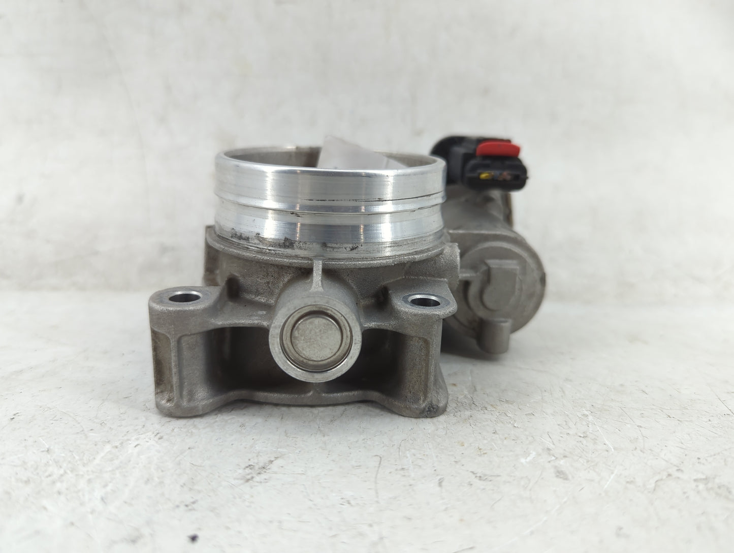 2014-2019 Cadillac Cts Throttle Body P/N:12627067DA Fits Fits 2013 2014 2015 2016 2017 2018 2019 2020 2021 OEM Used Auto Par