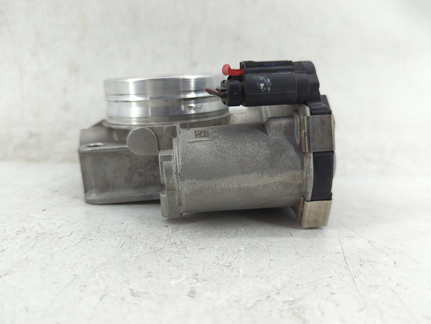 2014-2019 Cadillac Cts Throttle Body P/N:12627067DA Fits Fits 2013 2014 2015 2016 2017 2018 2019 2020 2021 OEM Used Auto Par