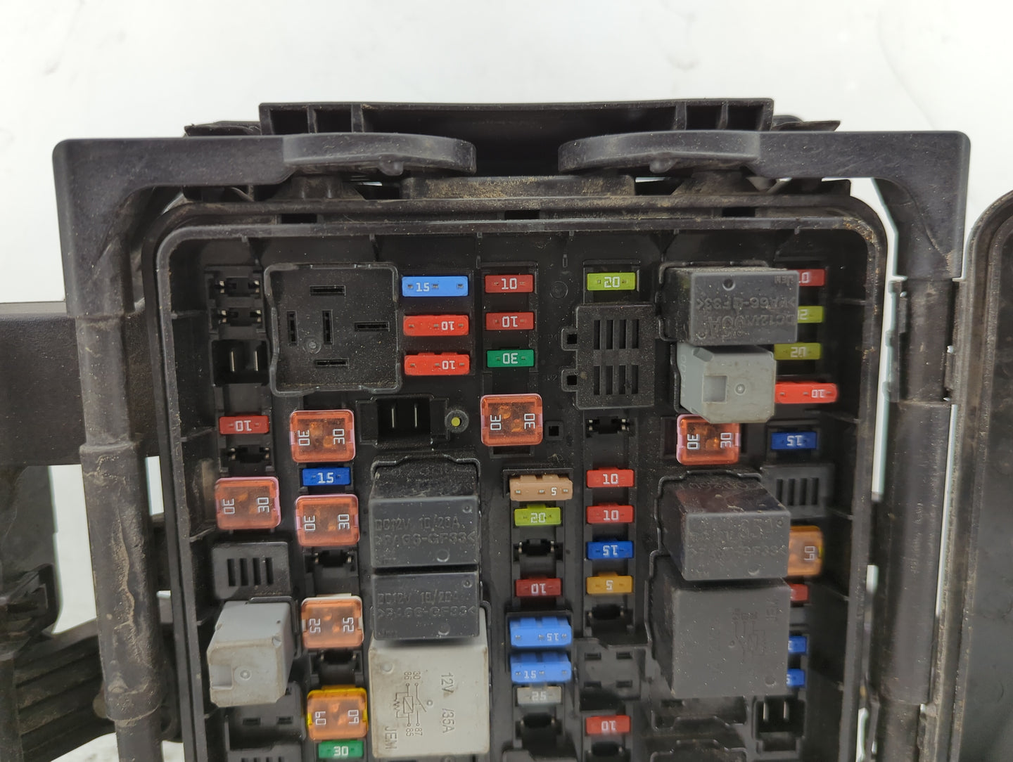 2014 Cadillac Cts Fusebox Fuse Box Panel Relay Module P/N:22953291 Fits OEM Used Auto Parts - Oemusedautoparts1.com