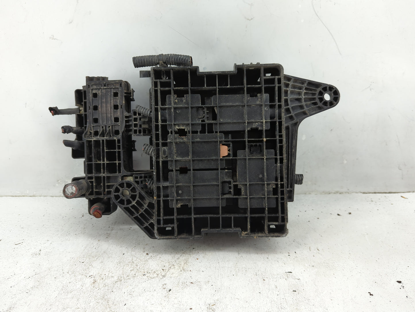 2014 Cadillac Cts Fusebox Fuse Box Panel Relay Module P/N:22953291 Fits OEM Used Auto Parts - Oemusedautoparts1.com