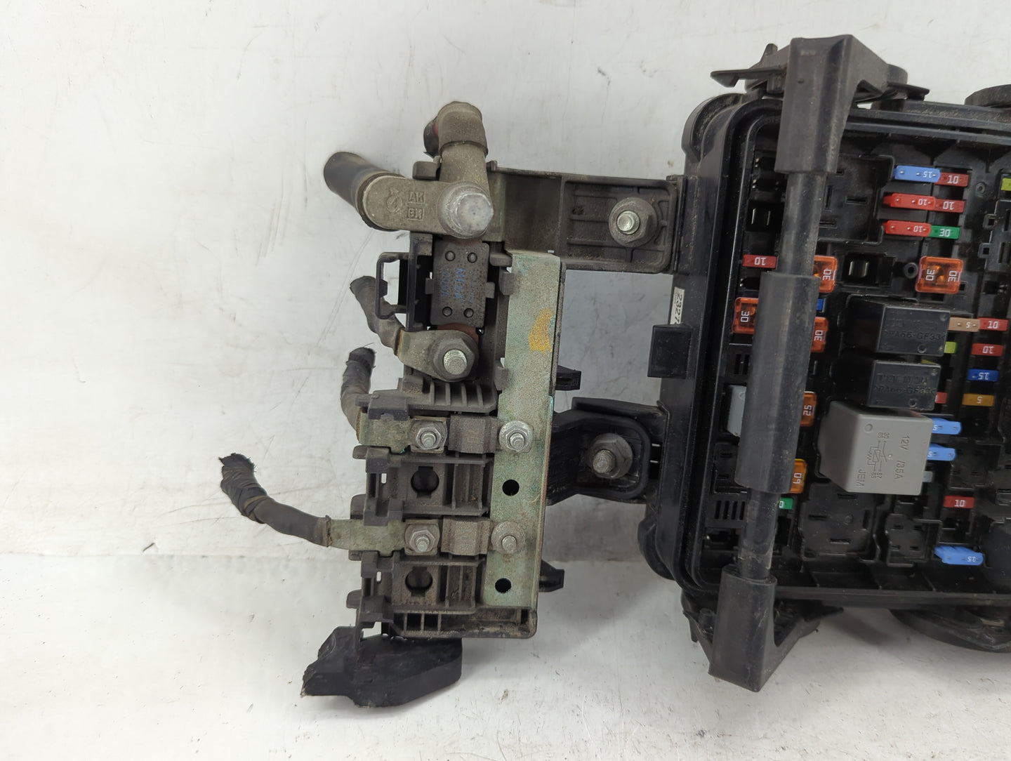2014 Cadillac Cts Fusebox Fuse Box Panel Relay Module P/N:23122140 22953291 Fits OEM Used Auto Parts - Oemusedautoparts1.com