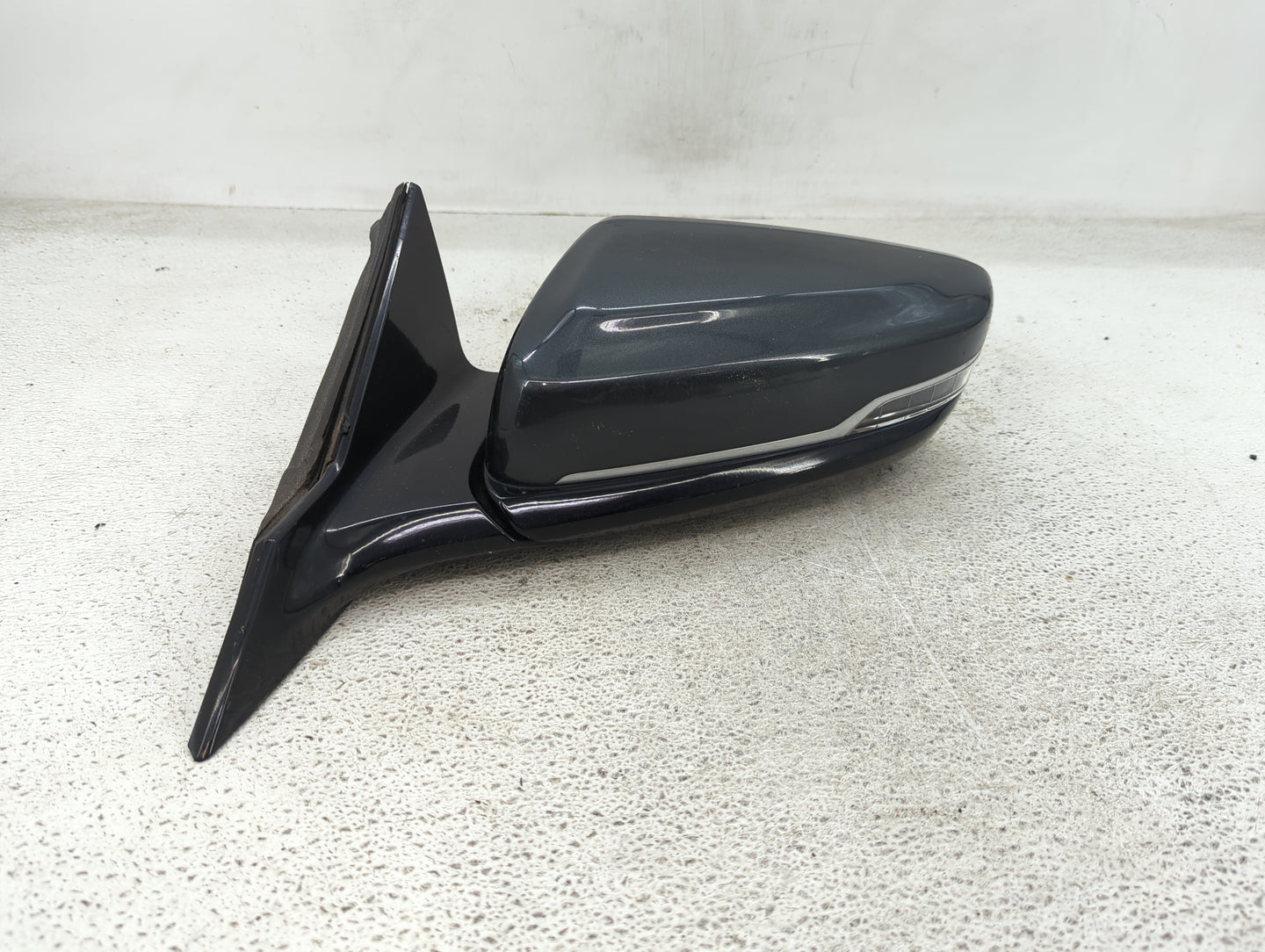 2014 Cadillac Cts Driver Side View Mirror - Left Door Mirror OEM Used - Oemusedautoparts1.com