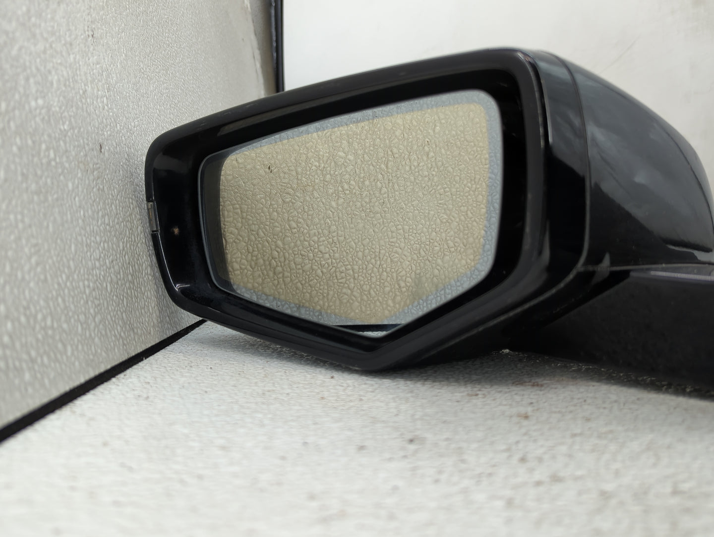 2014 Cadillac Cts Driver Side View Mirror - Left Door Mirror OEM Used - Oemusedautoparts1.com
