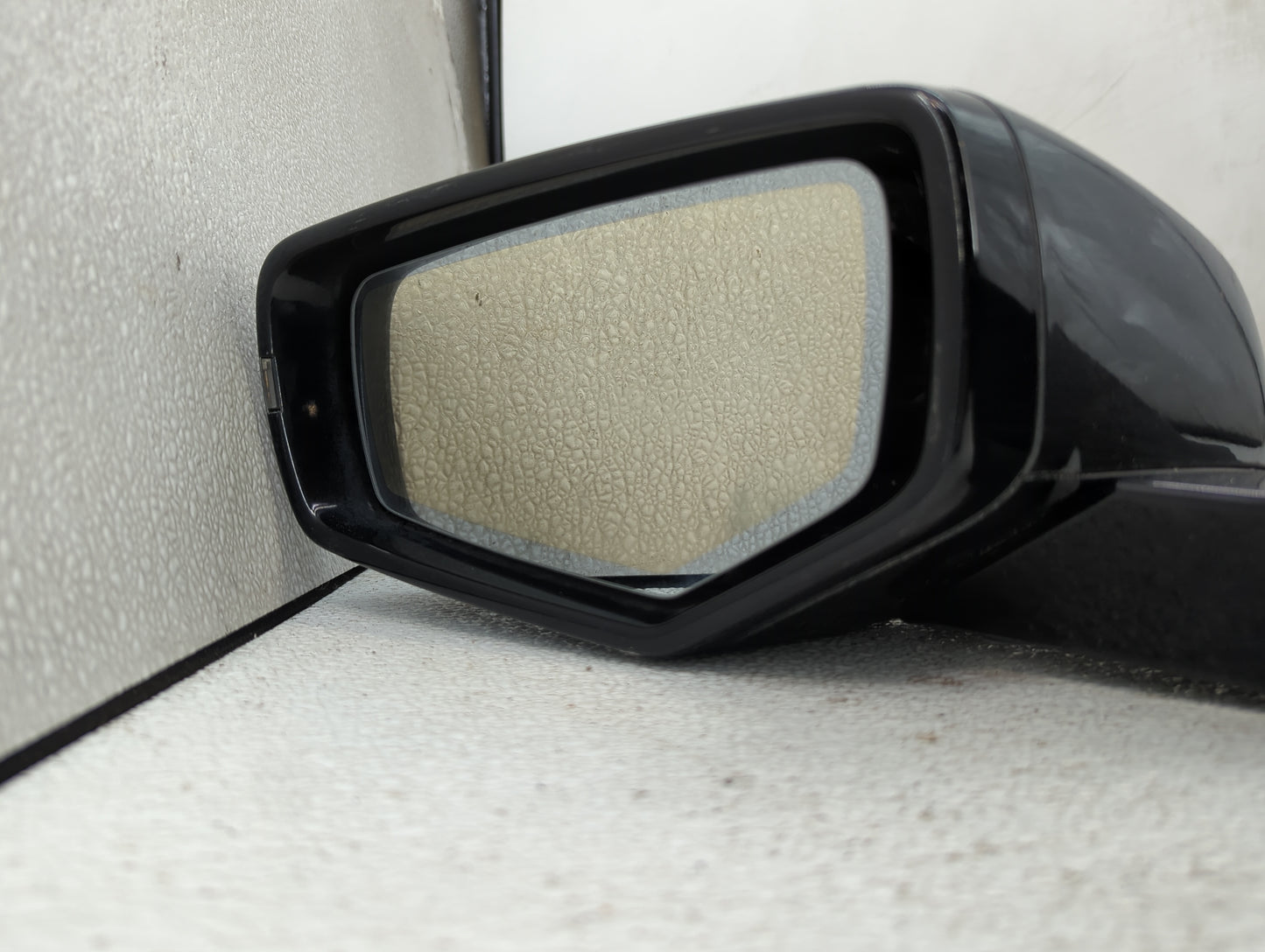2014 Cadillac Cts Driver Side View Mirror - Left Door Mirror OEM Used - Oemusedautoparts1.com