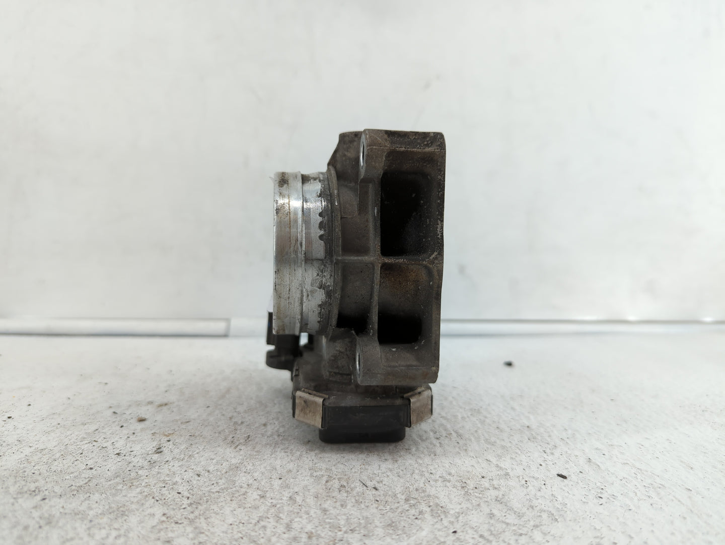 2014-2018 Cadillac Cts Throttle Body P/N:12670837AA 12681472AA, 12670937AA Fits Fits 2013 2014 2015 2016 2017 2018 2019 OEM 