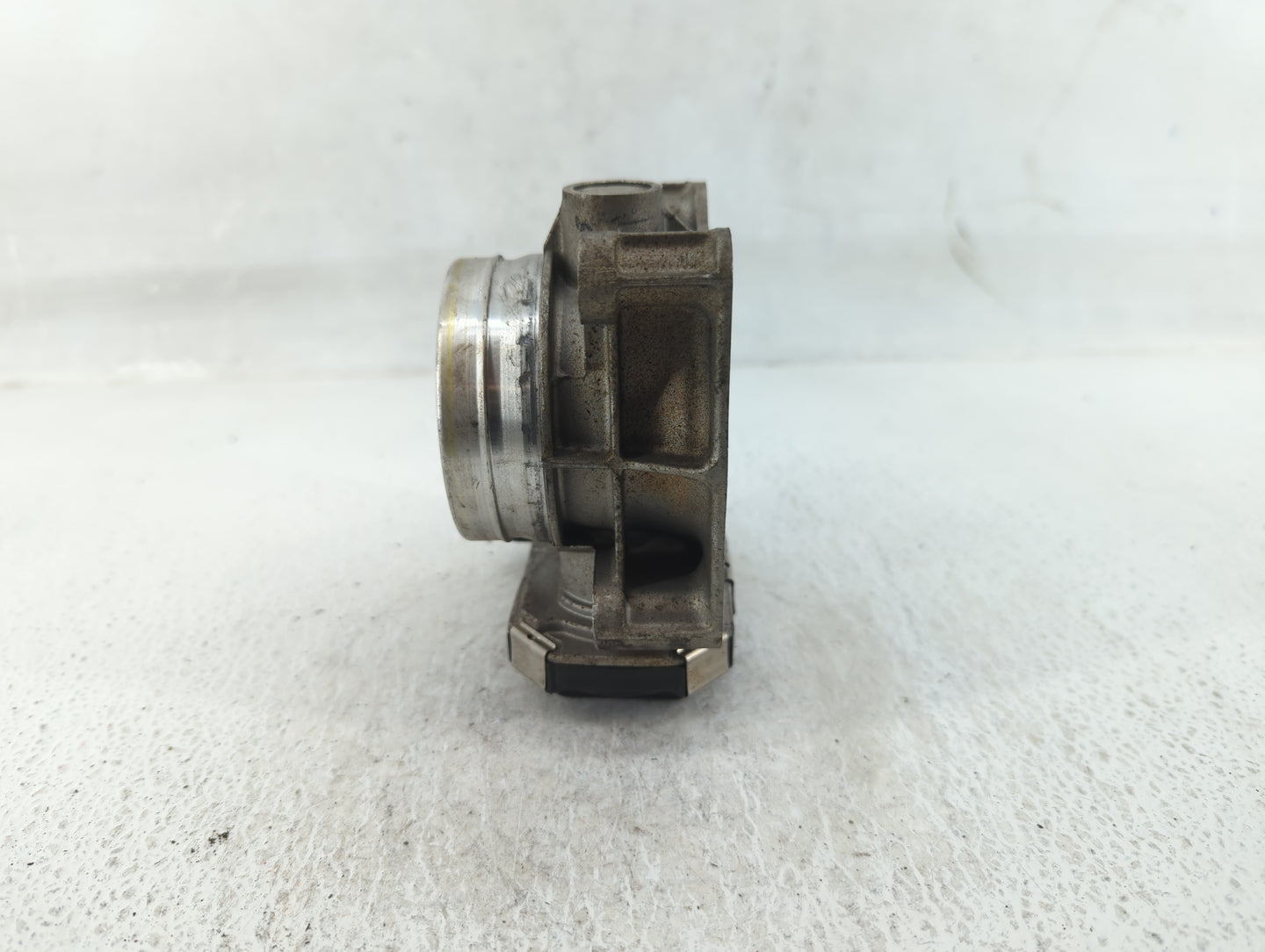 2014-2019 Cadillac Cts Throttle Body P/N:12627067DA Fits Fits 2013 2014 2015 2016 2017 2018 2019 2020 2021 OEM Used Auto Par