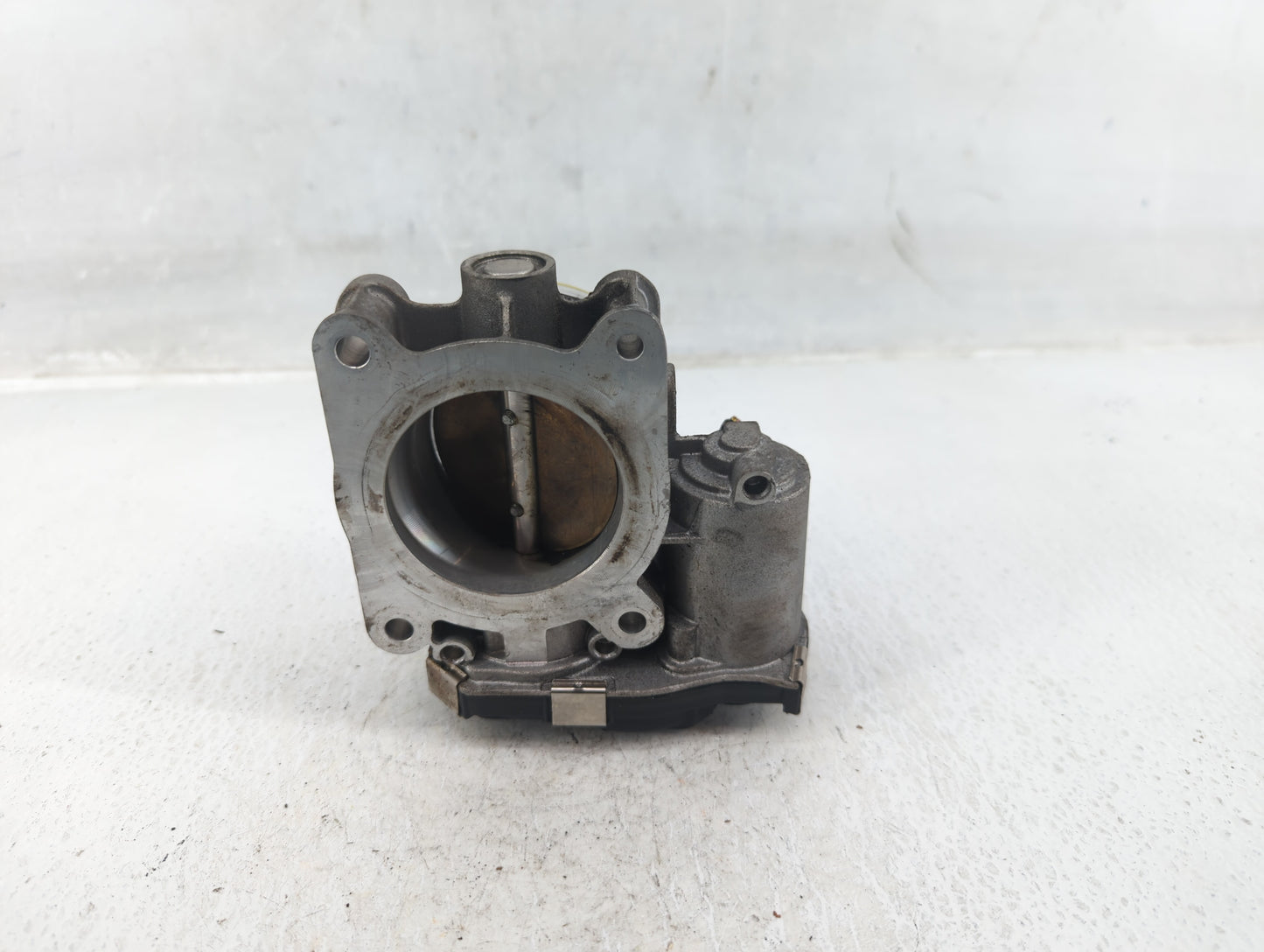 2014-2019 Cadillac Cts Throttle Body P/N:12627067DA Fits Fits 2013 2014 2015 2016 2017 2018 2019 2020 2021 OEM Used Auto Par