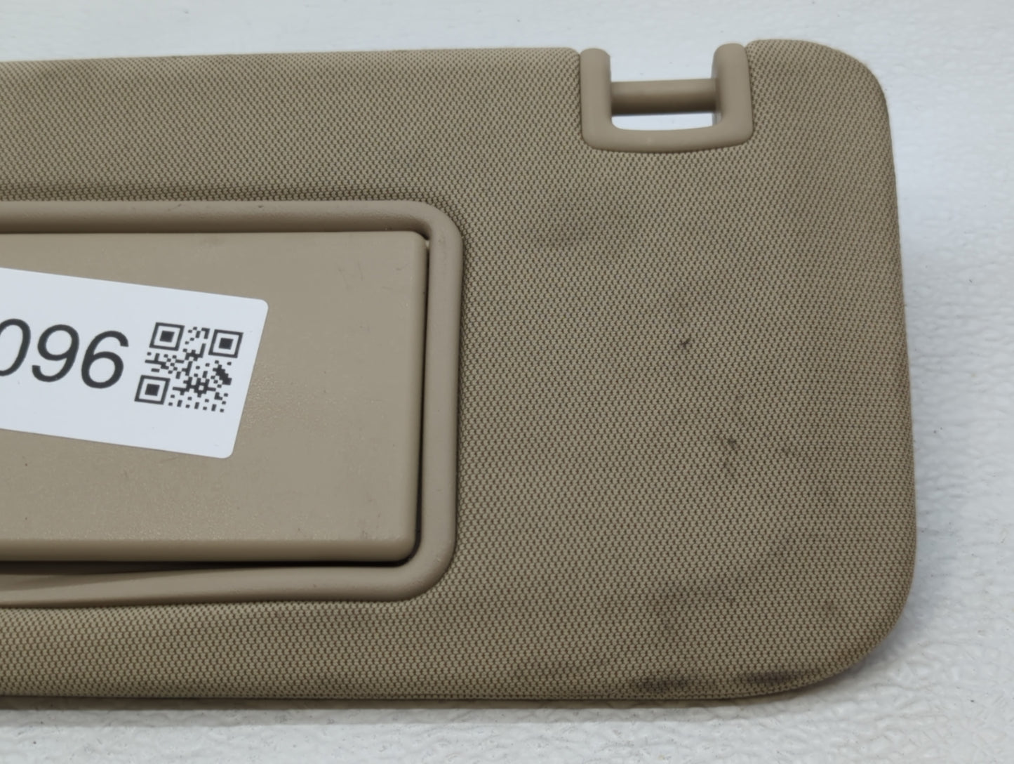 2014-2019 Cadillac Cts Sun Visor Shade Replacement Driver Left Mirror Fits Fits 2014 2015 2016 2017 2018 2019 OEM Used Auto 