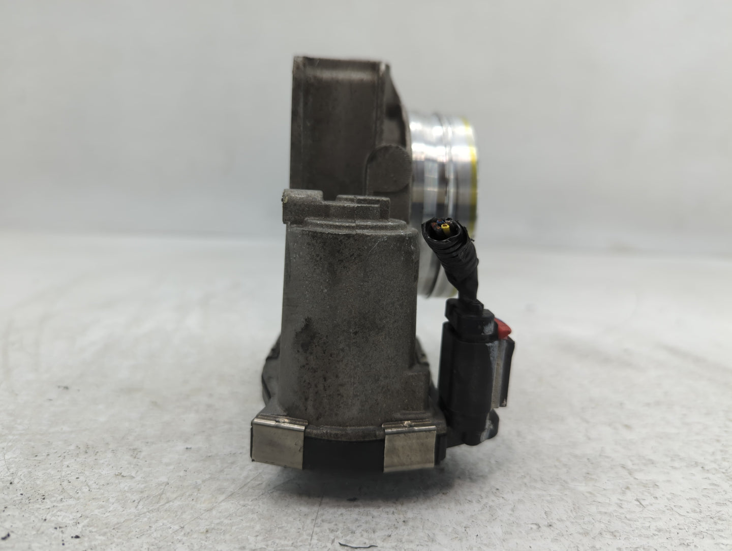 2014-2019 Cadillac Cts Throttle Body Fits Fits 2013 2014 2015 2016 2017 2018 2019 2020 2021 OEM Used Auto Parts - Oemusedaut