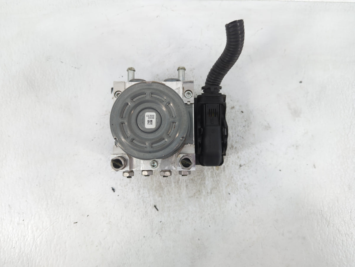 2014-2016 Cadillac Cts Anti-Lock Brake ABS Pump Module Actuator OEM P/N:23122240 Fits Fits 2014 2015 2016 OEM Used Auto Part