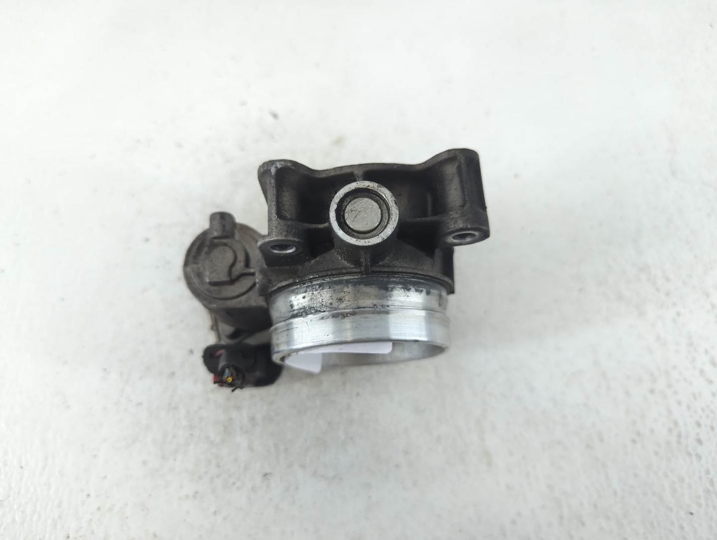 2014-2019 Cadillac Cts Throttle Body P/N:1267067DA Fits Fits 2013 2014 2015 2016 2017 2018 2019 2020 2021 OEM Used Auto Part
