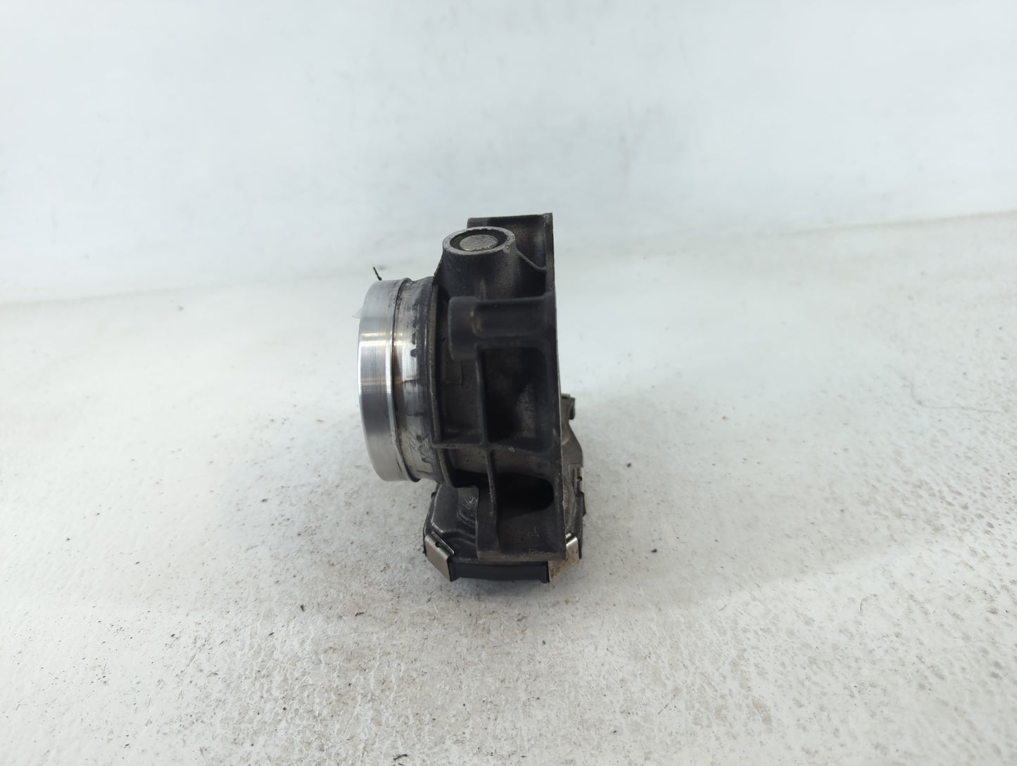 2014-2019 Cadillac Cts Throttle Body P/N:1267067DA Fits Fits 2013 2014 2015 2016 2017 2018 2019 2020 2021 OEM Used Auto Part