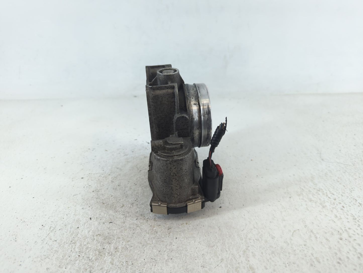2014-2019 Cadillac Cts Throttle Body P/N:1267067DA Fits Fits 2013 2014 2015 2016 2017 2018 2019 2020 2021 OEM Used Auto Part