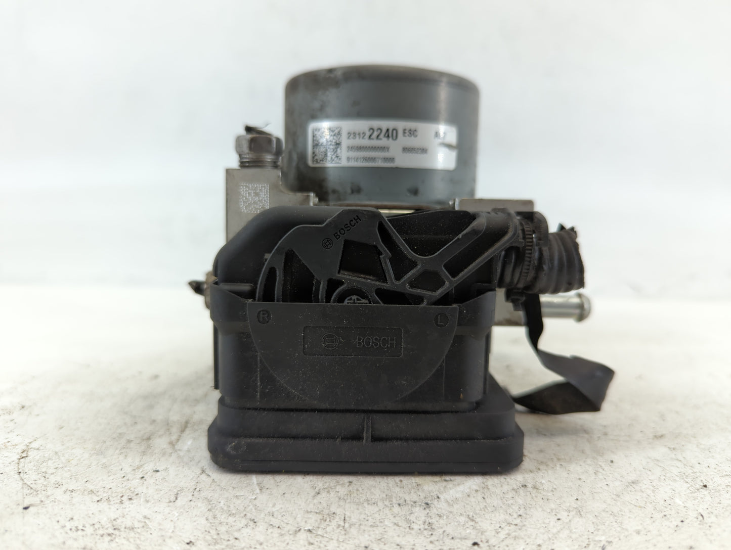 2014-2016 Cadillac Cts ABS Pump Control Module Replacement P/N:23212240 Fits Fits 2014 2015 2016 OEM Used Auto Parts - Oemus