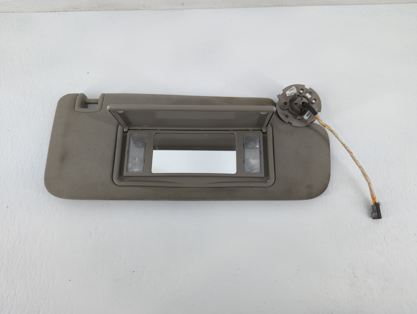 2014-2019 Cadillac Cts Sun Visor Shade Replacement Passenger Right Mirror Fits Fits 2014 2015 2016 2017 2018 2019 OEM Used A
