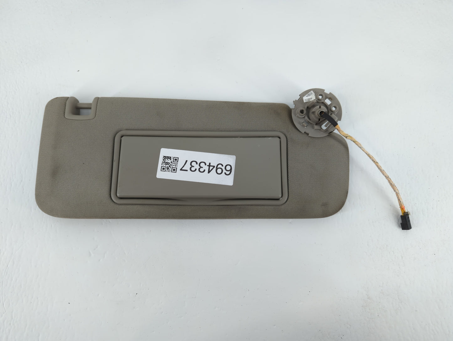 2014-2019 Cadillac Cts Sun Visor Shade Replacement Passenger Right Mirror Fits Fits 2014 2015 2016 2017 2018 2019 OEM Used A