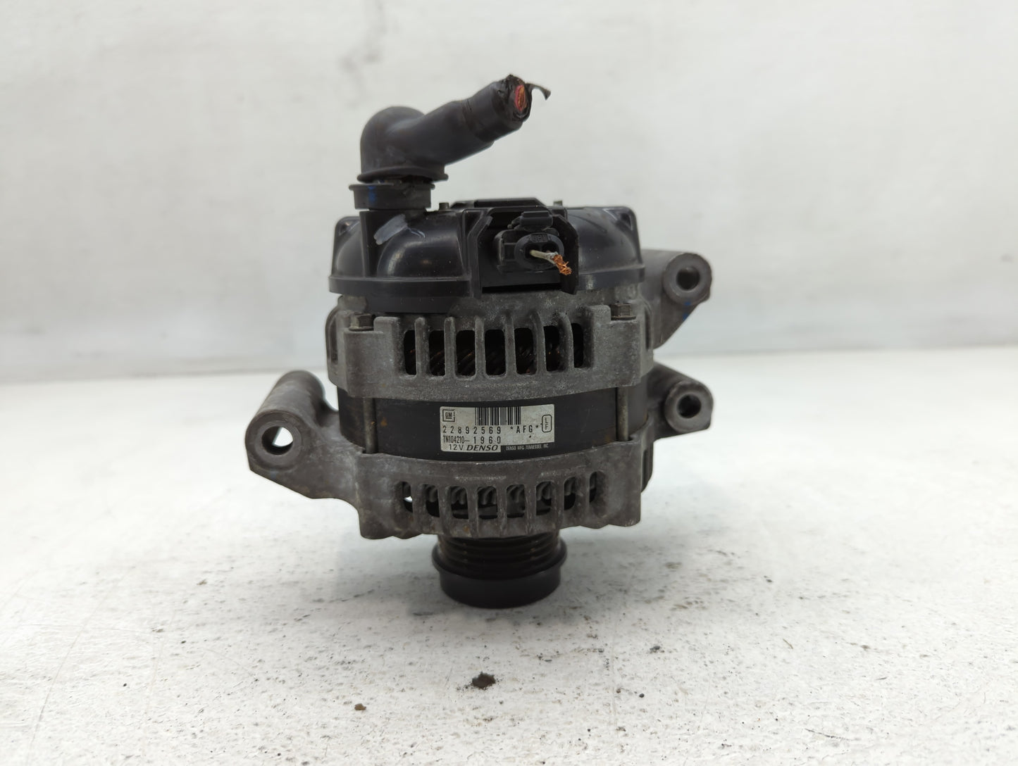 2014 Cadillac Cts Alternator Replacement Generator Charging Assembly Engine OEM P/N:TN104210-1960 22892569 Fits OEM Used Aut