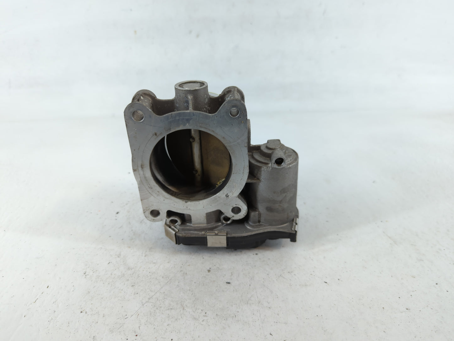 2014-2019 Cadillac Cts Throttle Body P/N:12627067DA Fits Fits 2013 2014 2015 2016 2017 2018 2019 2020 2021 OEM Used Auto Par