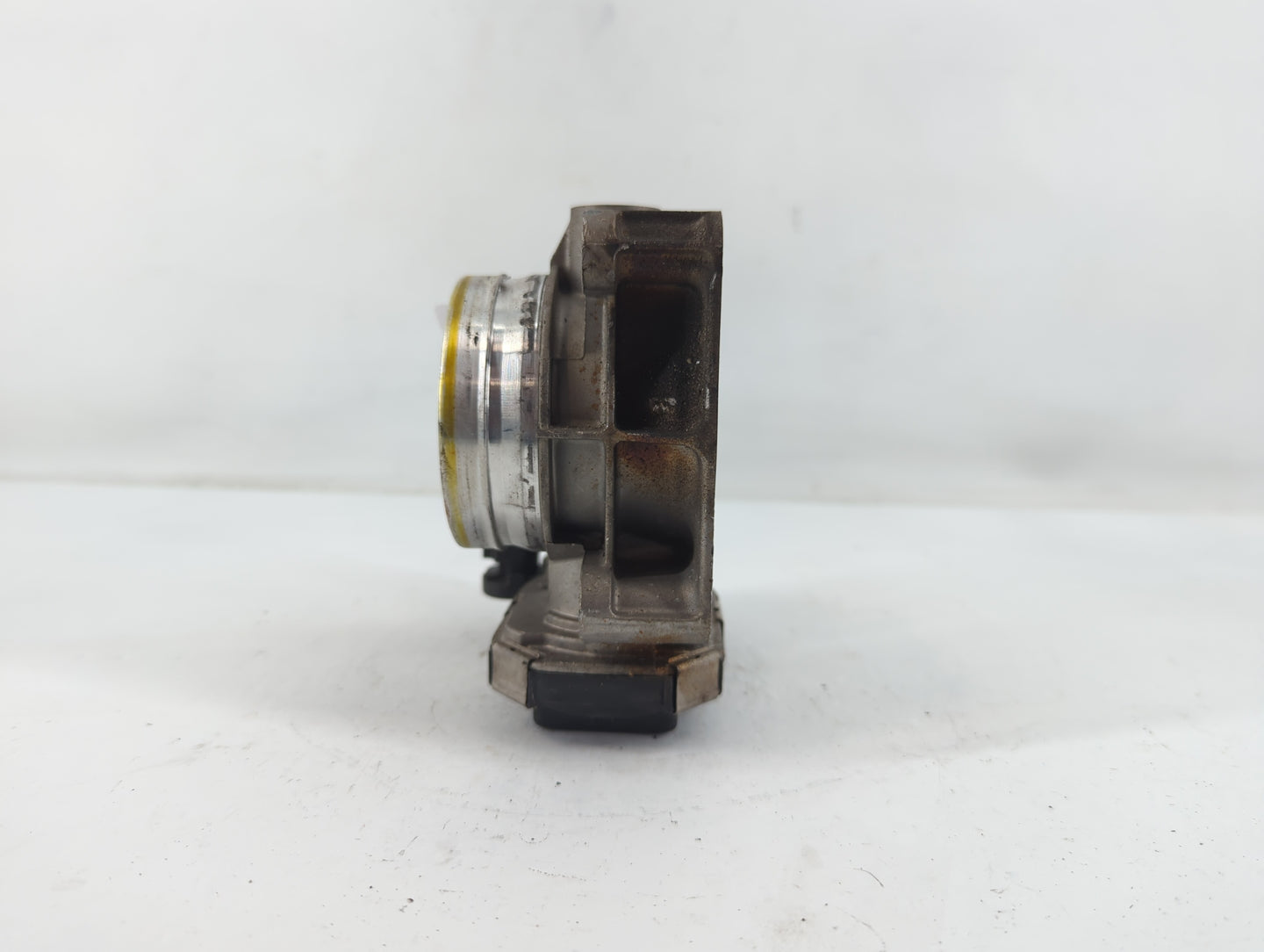 2014-2019 Cadillac Cts Throttle Body P/N:12627067DA Fits Fits 2013 2014 2015 2016 2017 2018 2019 2020 2021 OEM Used Auto Par
