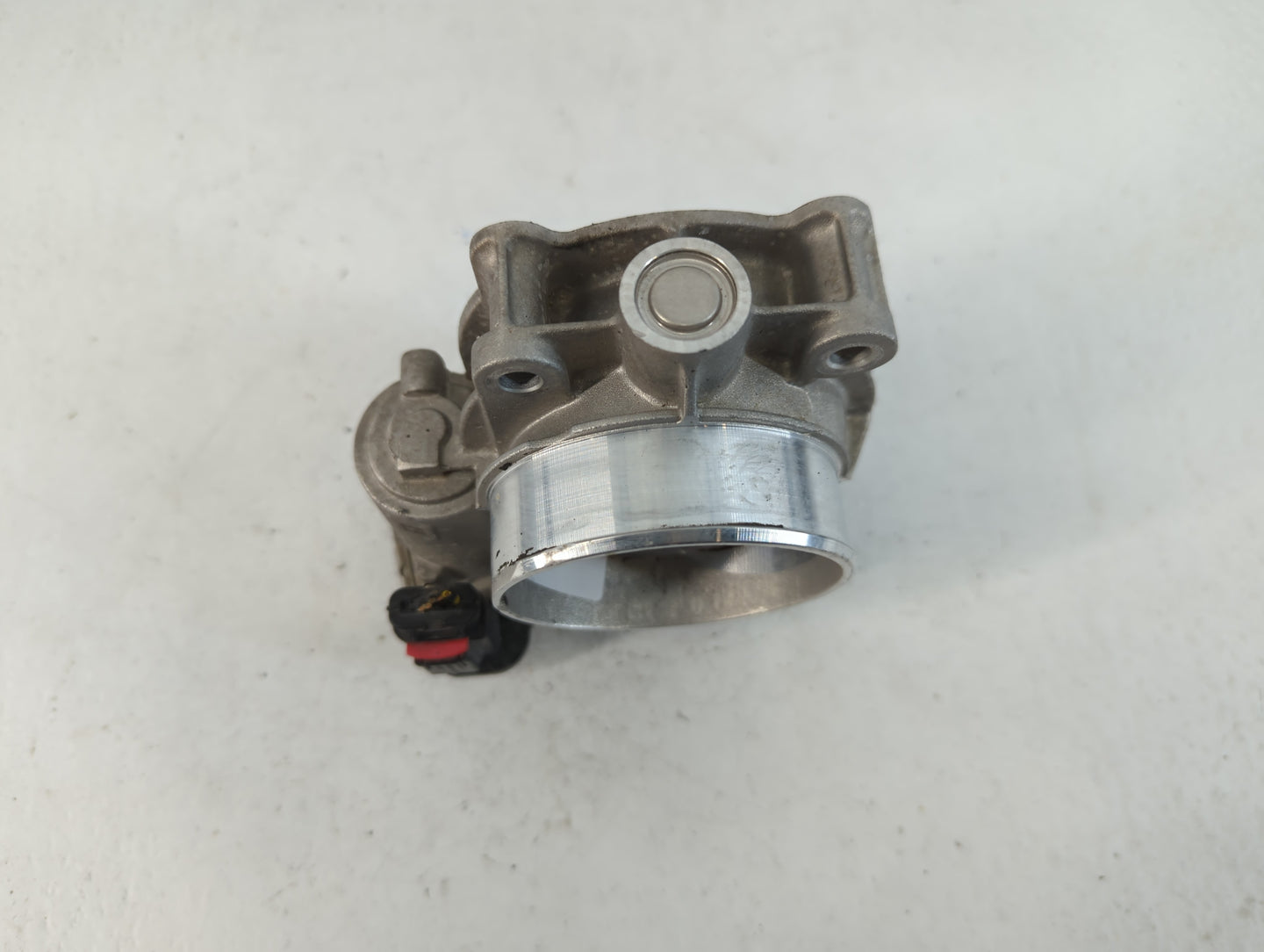 2014-2019 Cadillac Cts Throttle Body P/N:12632172BA Fits Fits 2013 2014 2015 2016 2017 2018 2019 2020 2021 OEM Used Auto Par