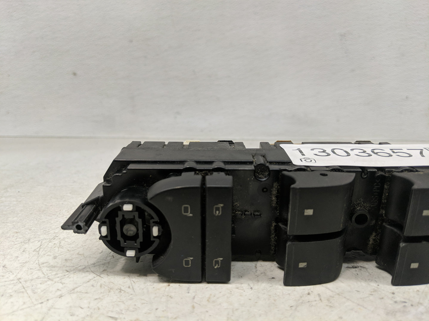 2009-2014 Cadillac Escalade Master Power Window Switch Replacement Driver Side Left P/N:20958436AA Fits OEM Used Auto Parts 