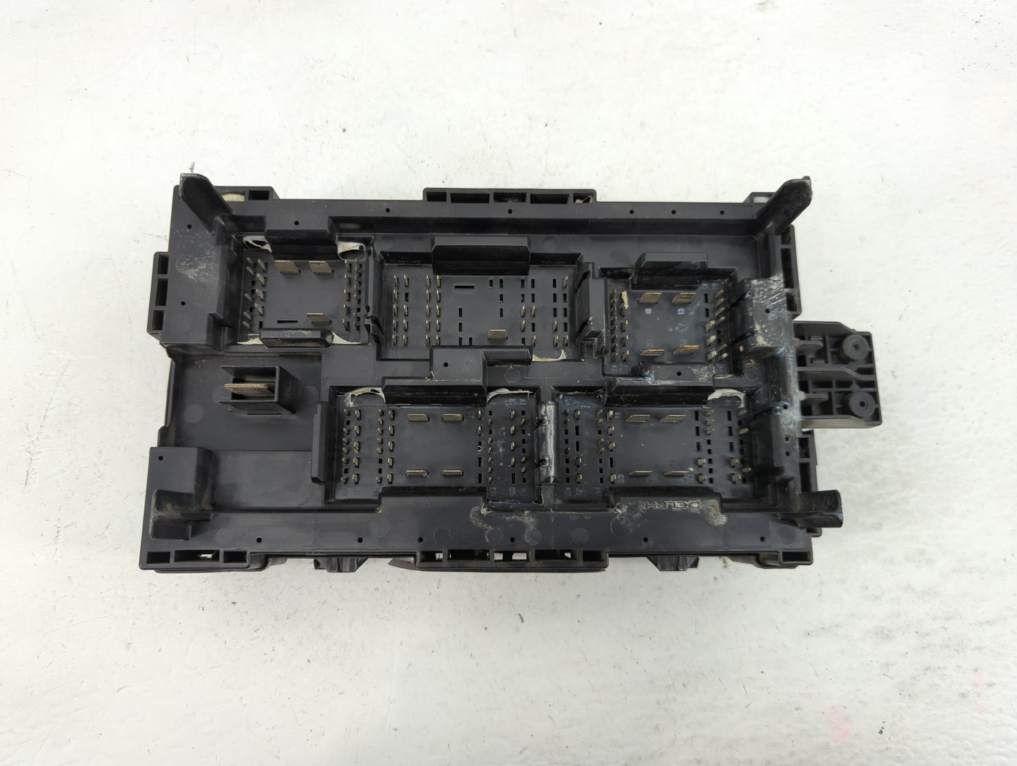 2010-2014 Cadillac Escalade Fusebox Fuse Box Panel Relay Module P/N:25941368 Fits Fits 2010 2011 2012 2013 2014 OEM Used Aut