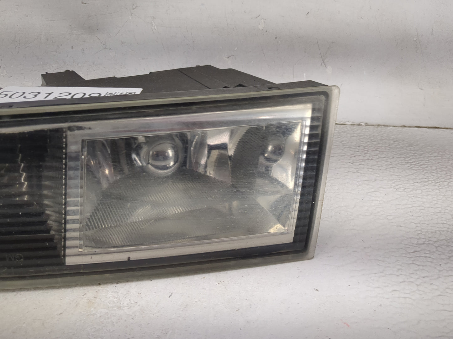 2007-2014 Cadillac Escalade Driver Left Oem Front Light Lamp Black - Oemusedautoparts1.com