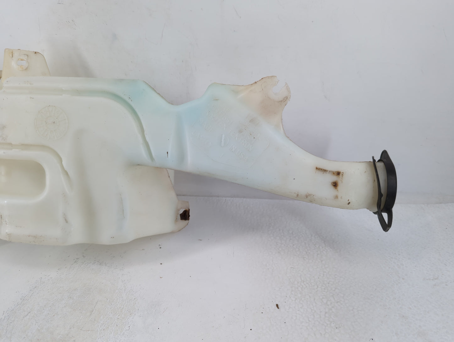 2007-2014 Cadillac Escalade Windshield Washer Fluid Reservoir Bottle Oem - Oemusedautoparts1.com