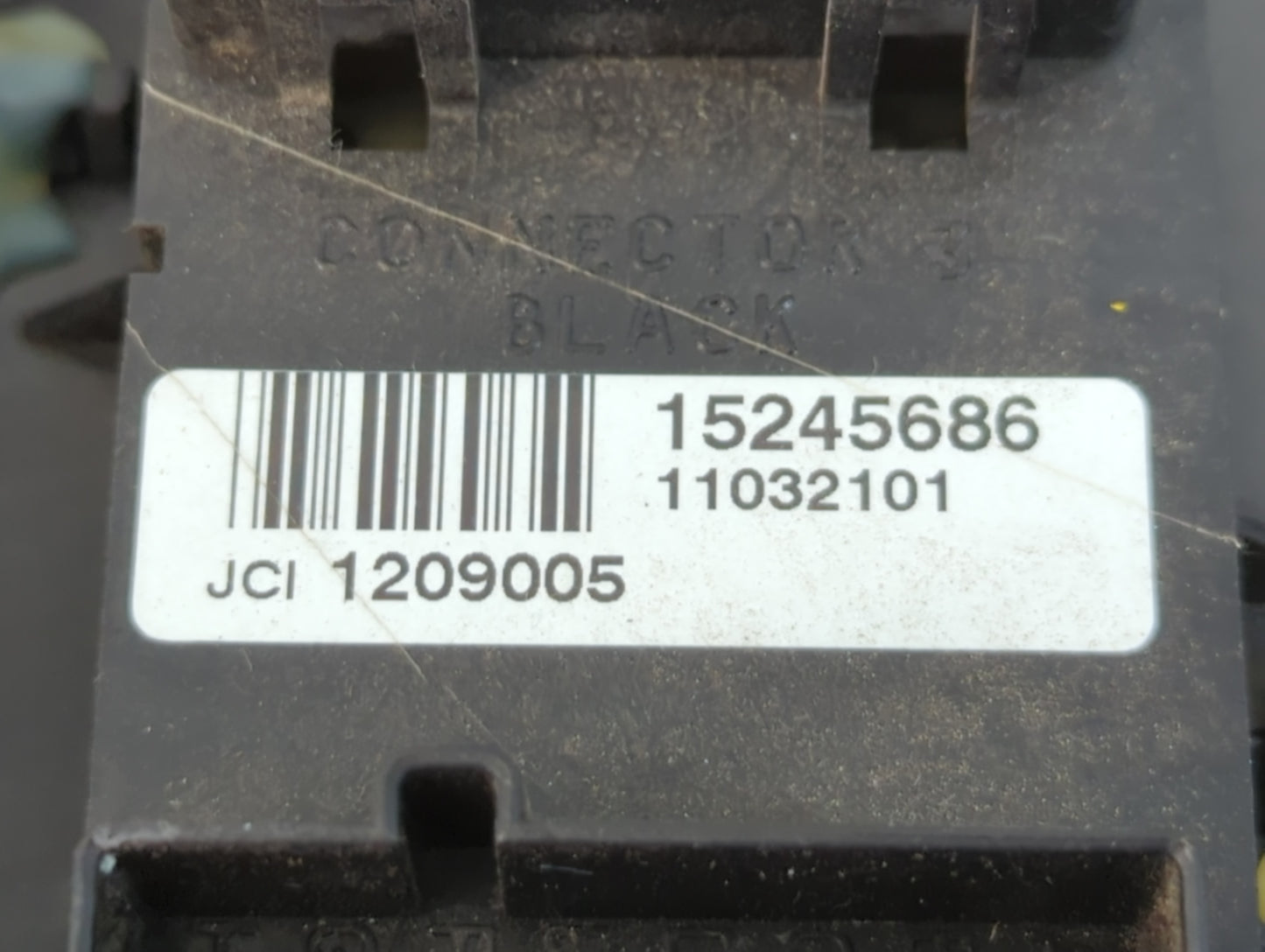 2012-2014 Cadillac Escalade Overhead Roof Console - Oemusedautoparts1.com