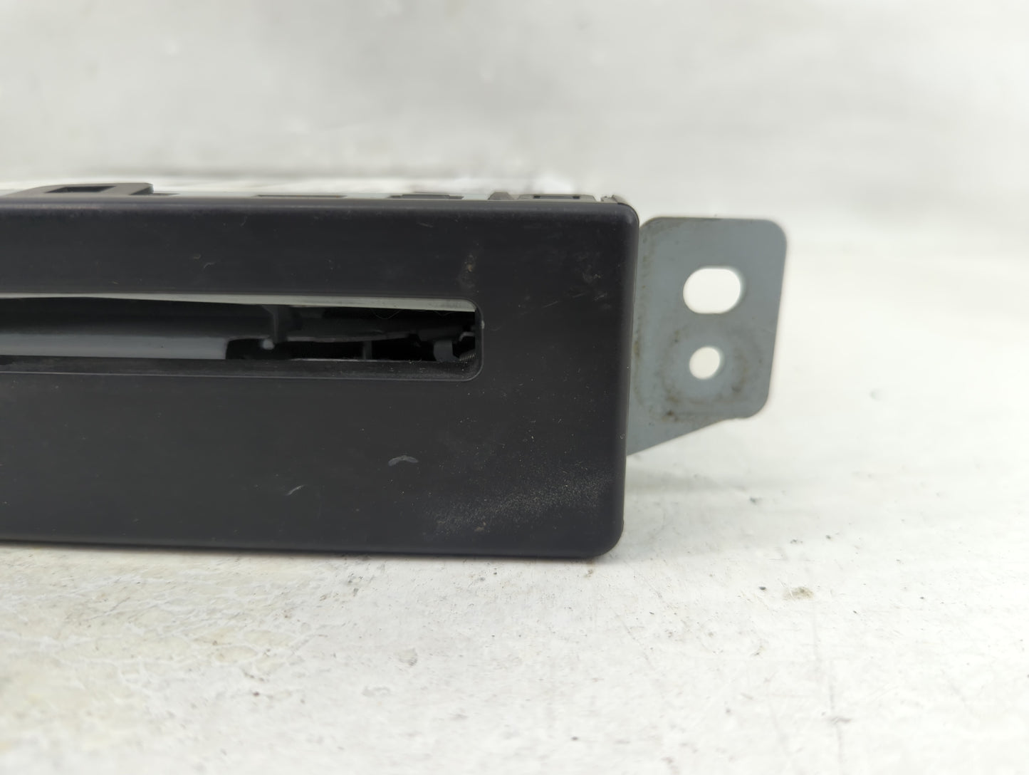 2013-2014 Cadillac Srx Radio AM FM Cd Player Receiver Replacement P/N:13590747 Fits Fits 2013 2014 2015 OEM Used Auto Parts 