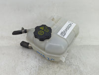 2010-2016 Cadillac Srx Radiator Coolant Overflow Expansion Tank Bottle 1409949 - Oemusedautoparts1.com