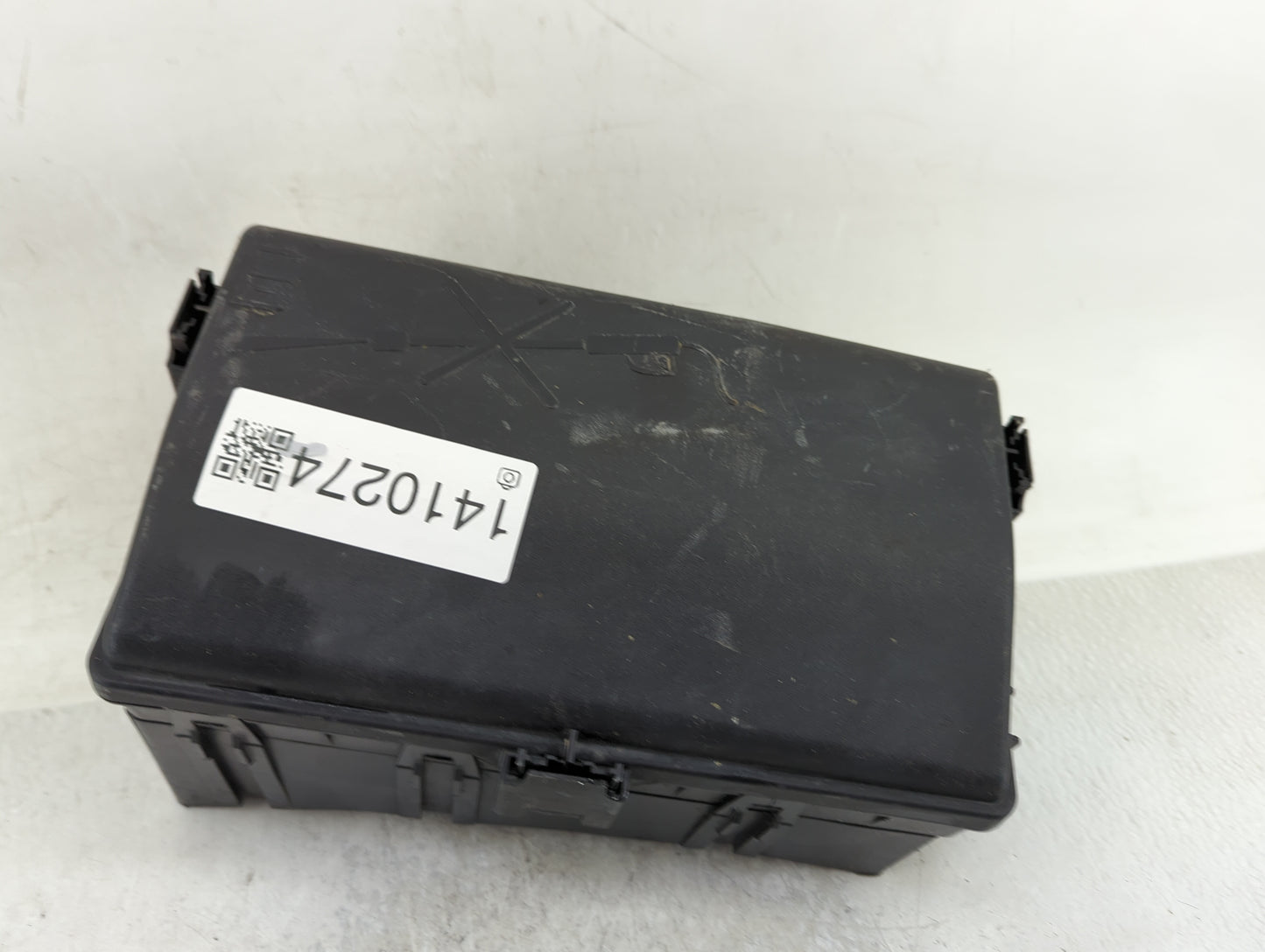 2014-2016 Cadillac Srx Fusebox Fuse Box Panel Relay Module P/N:22880546 Fits Fits 2014 2015 2016 OEM Used Auto Parts - Oemus