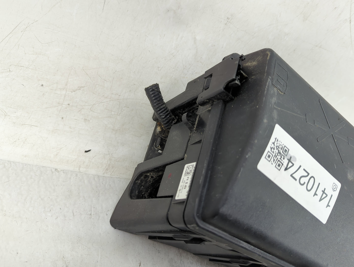 2014-2016 Cadillac Srx Fusebox Fuse Box Panel Relay Module P/N:22880546 Fits Fits 2014 2015 2016 OEM Used Auto Parts - Oemus