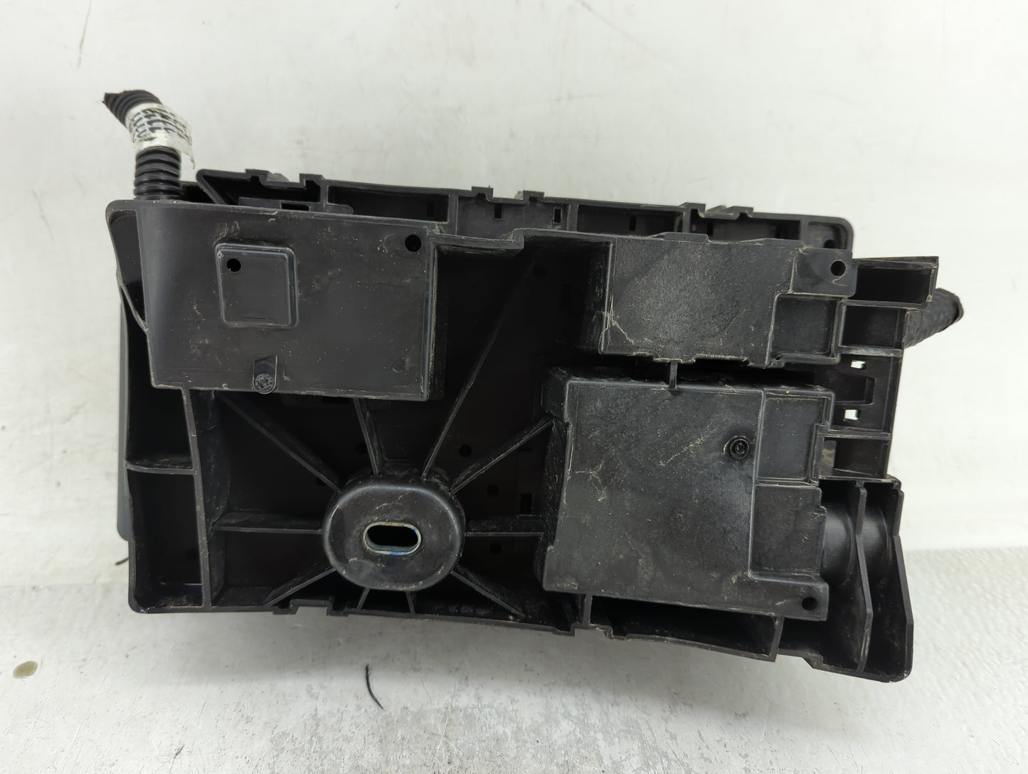 2014-2016 Cadillac Srx Fusebox Fuse Box Panel Relay Module P/N:22880546 Fits Fits 2014 2015 2016 OEM Used Auto Parts - Oemus