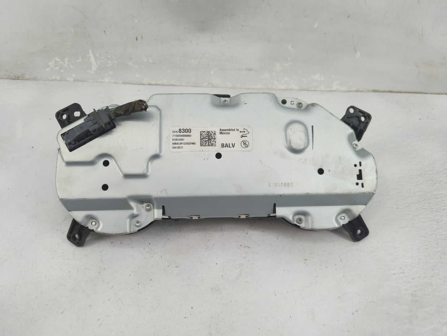 2013-2014 Cadillac Srx Instrument Cluster Speedometer Gauges P/N:23168300 7110500000000U, 812812097 Miles: Fits Fits 2013 20