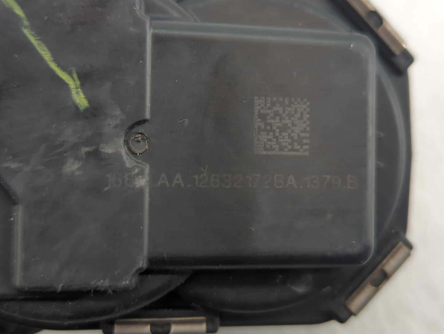 2012-2016 Cadillac Srx Throttle Body P/N:12670981AA 12632172BA Fits Fits 2012 2013 2014 2015 2016 2017 2018 2019 OEM Used Au