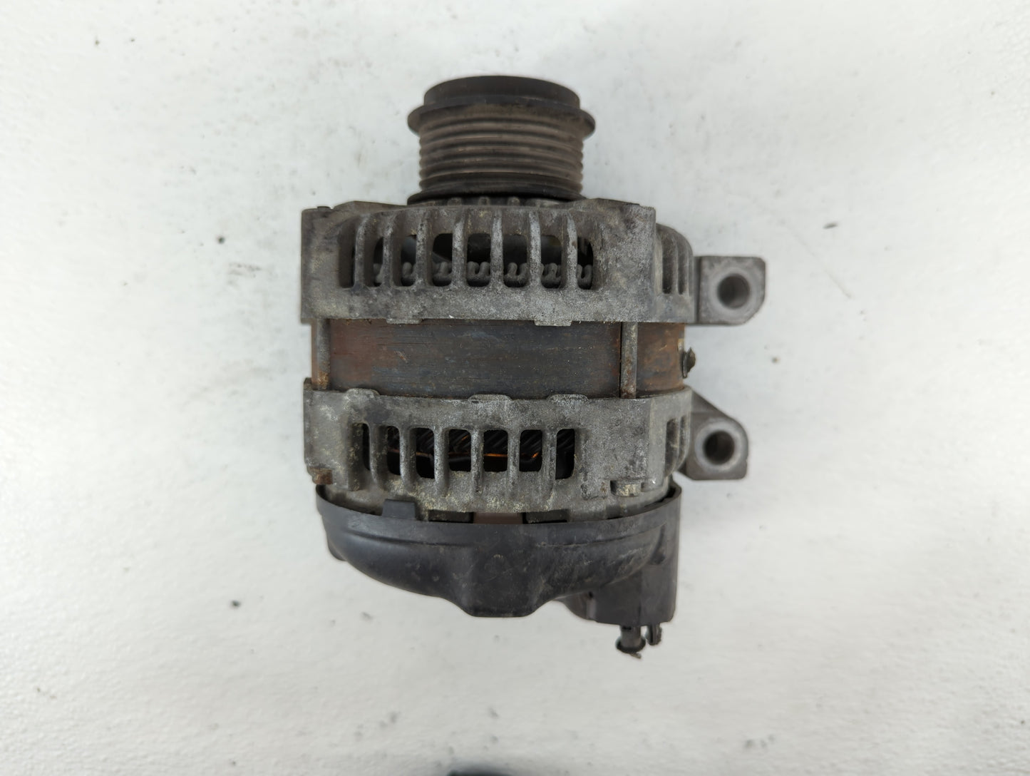 2013-2016 Cadillac Srx Alternator Replacement Generator Charging Assembly Engine OEM P/N:104211-8161 22982006 Fits OEM Used 