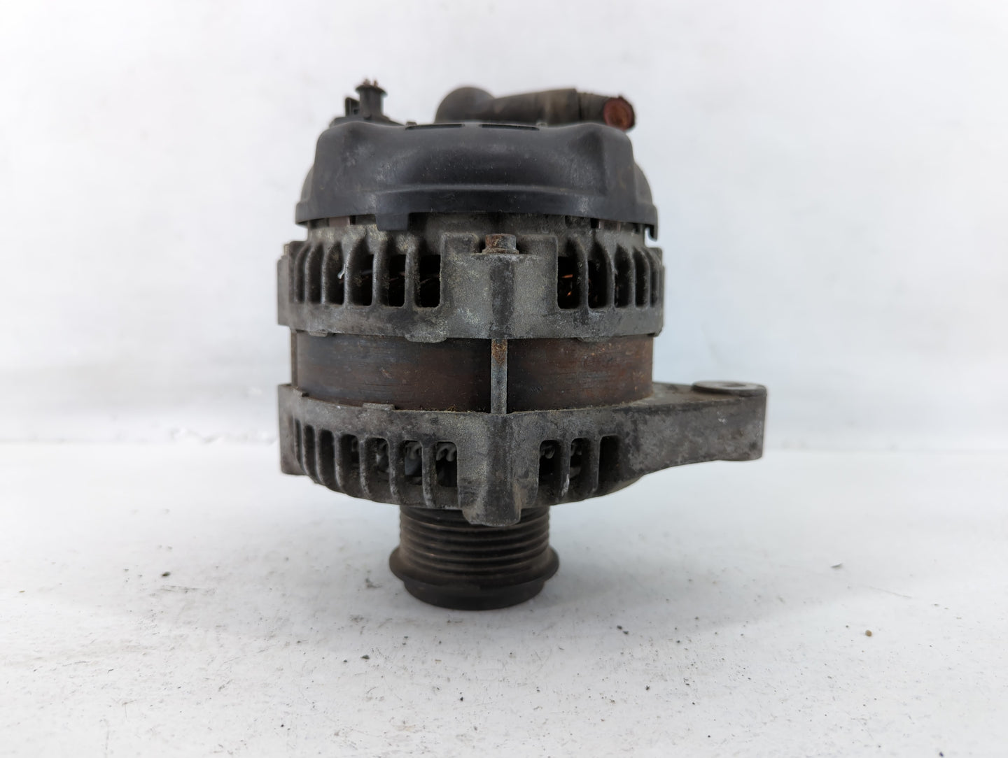 2013-2016 Cadillac Srx Alternator Replacement Generator Charging Assembly Engine OEM P/N:104211-8161 22982006 Fits OEM Used 