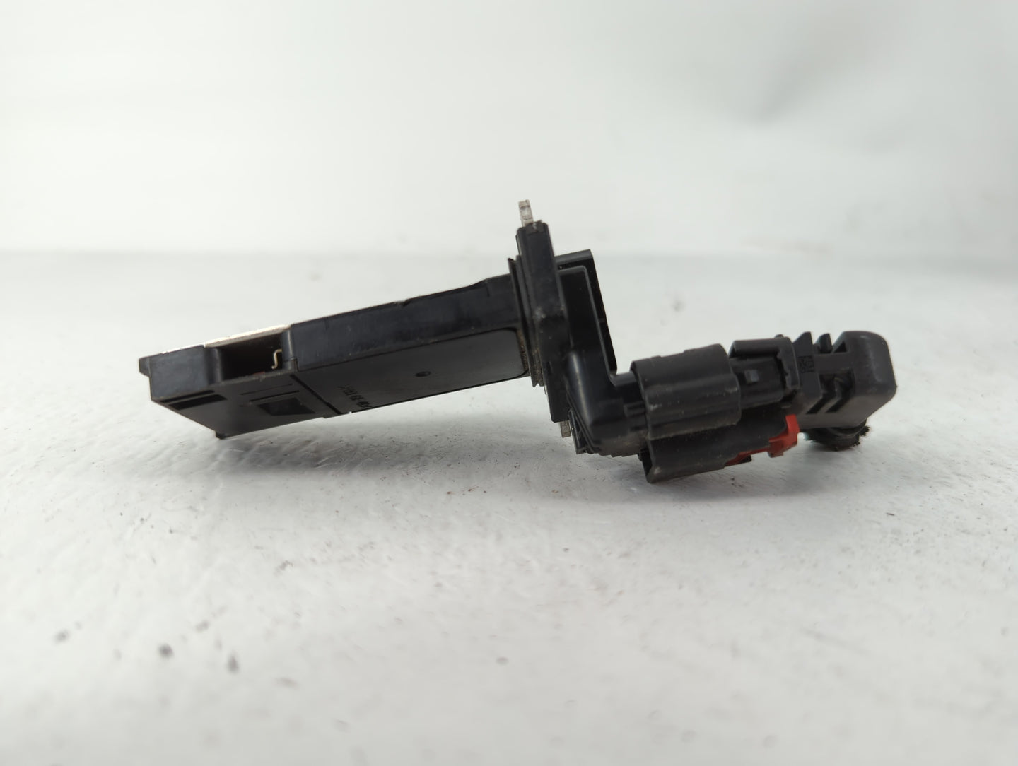 2012-2016 Cadillac Srx Mass Air Flow Meter Maf - Oemusedautoparts1.com