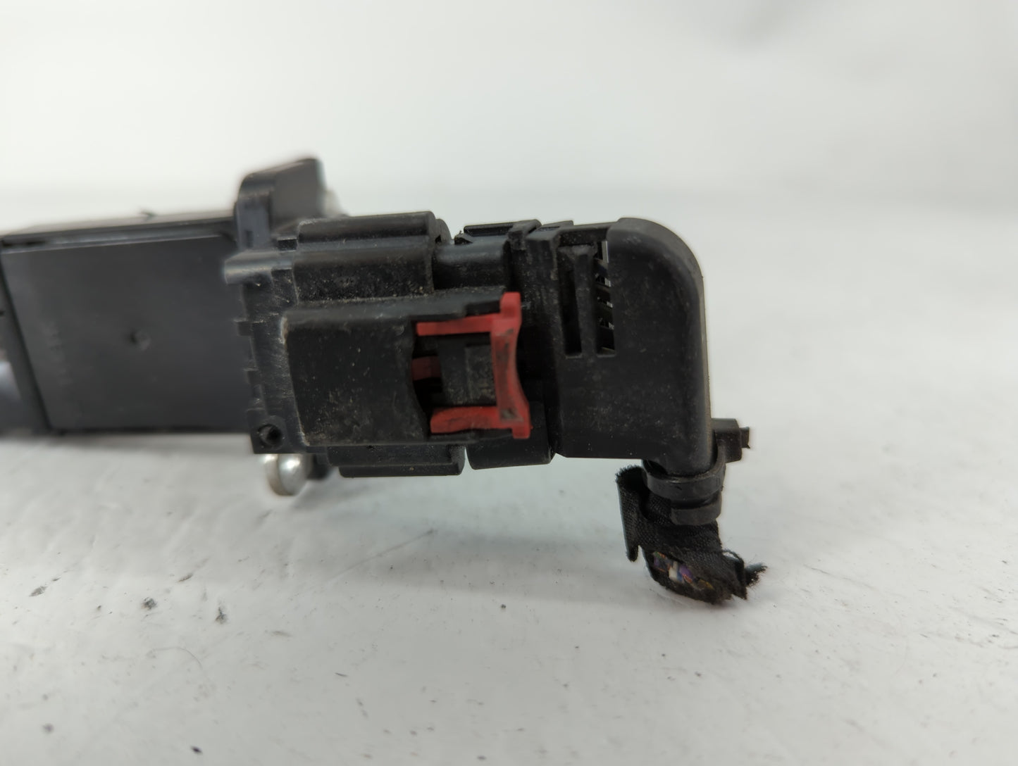 2012-2016 Cadillac Srx Mass Air Flow Meter Maf - Oemusedautoparts1.com