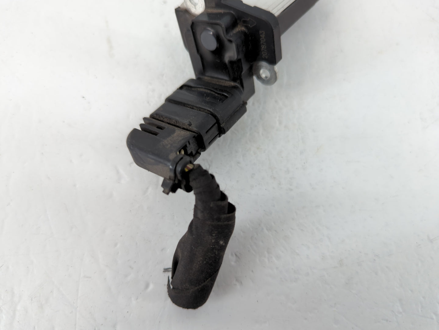 2012-2016 Cadillac Srx Mass Air Flow Meter Maf - Oemusedautoparts1.com