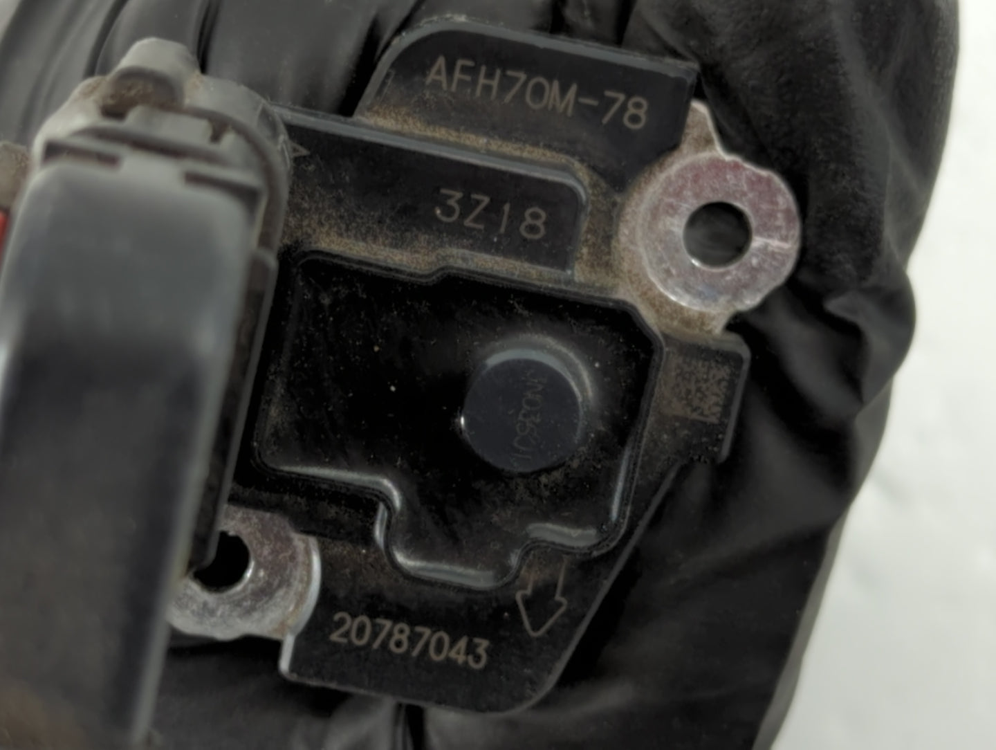 2012-2016 Cadillac Srx Mass Air Flow Meter Maf - Oemusedautoparts1.com