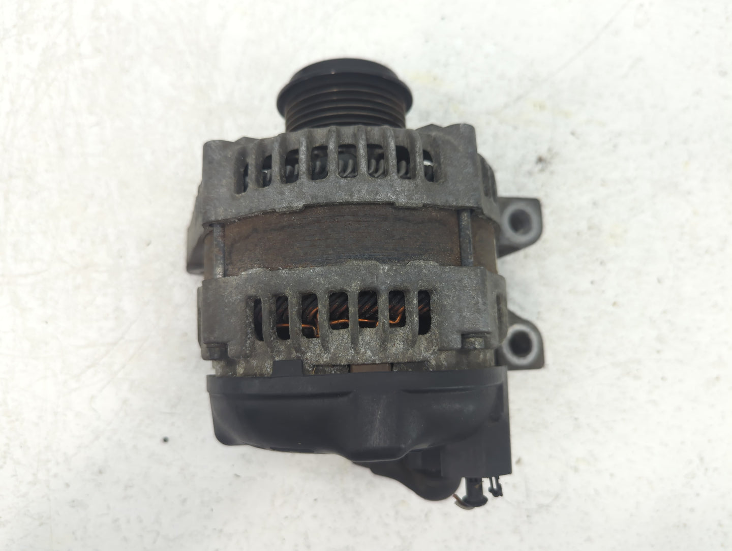 2013-2016 Cadillac Srx Alternator Replacement Generator Charging Assembly Engine OEM P/N:22988006 Fits OEM Used Auto Parts -