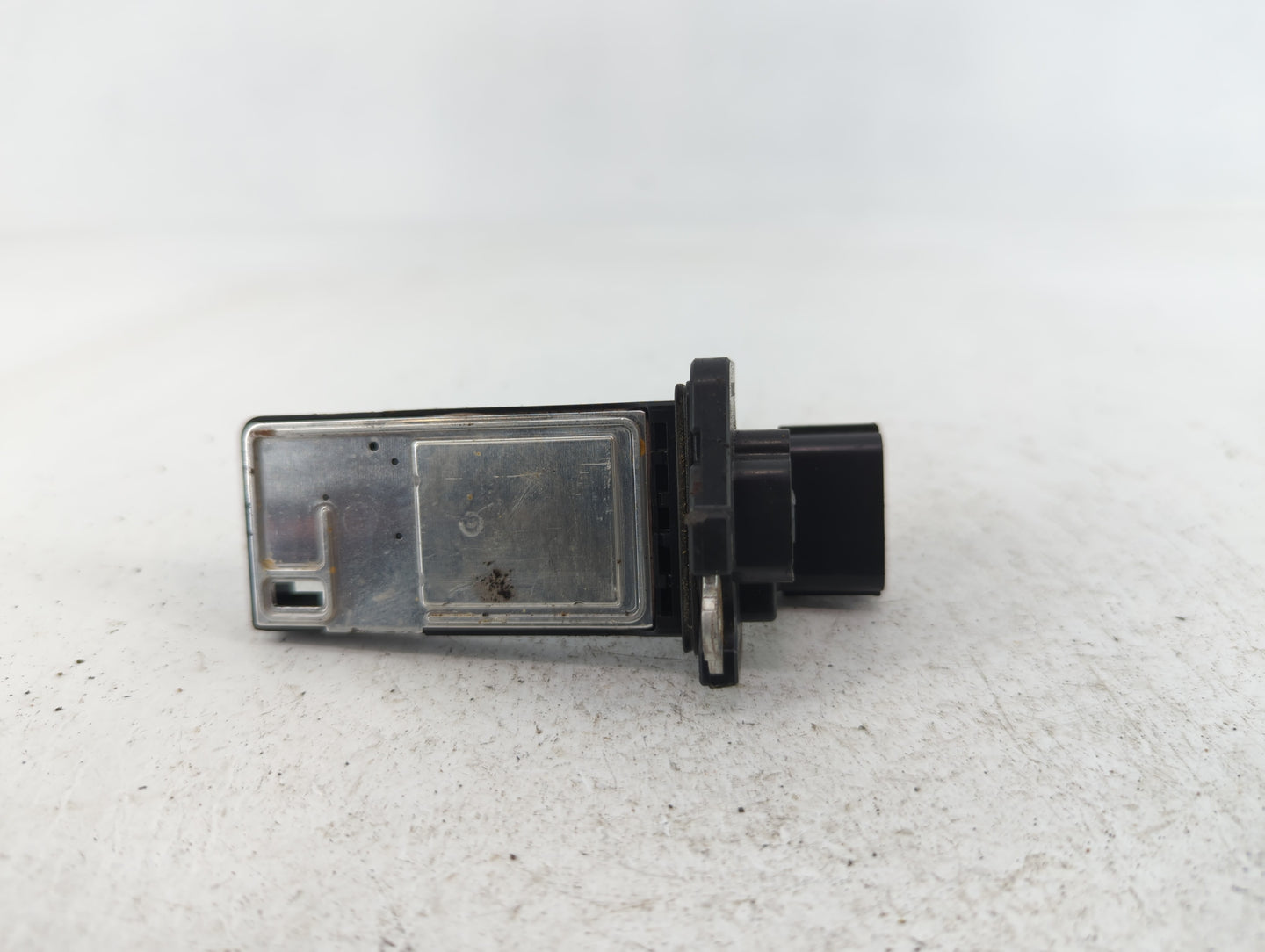 2012-2016 Cadillac Srx Mass Air Flow Meter Maf - Oemusedautoparts1.com
