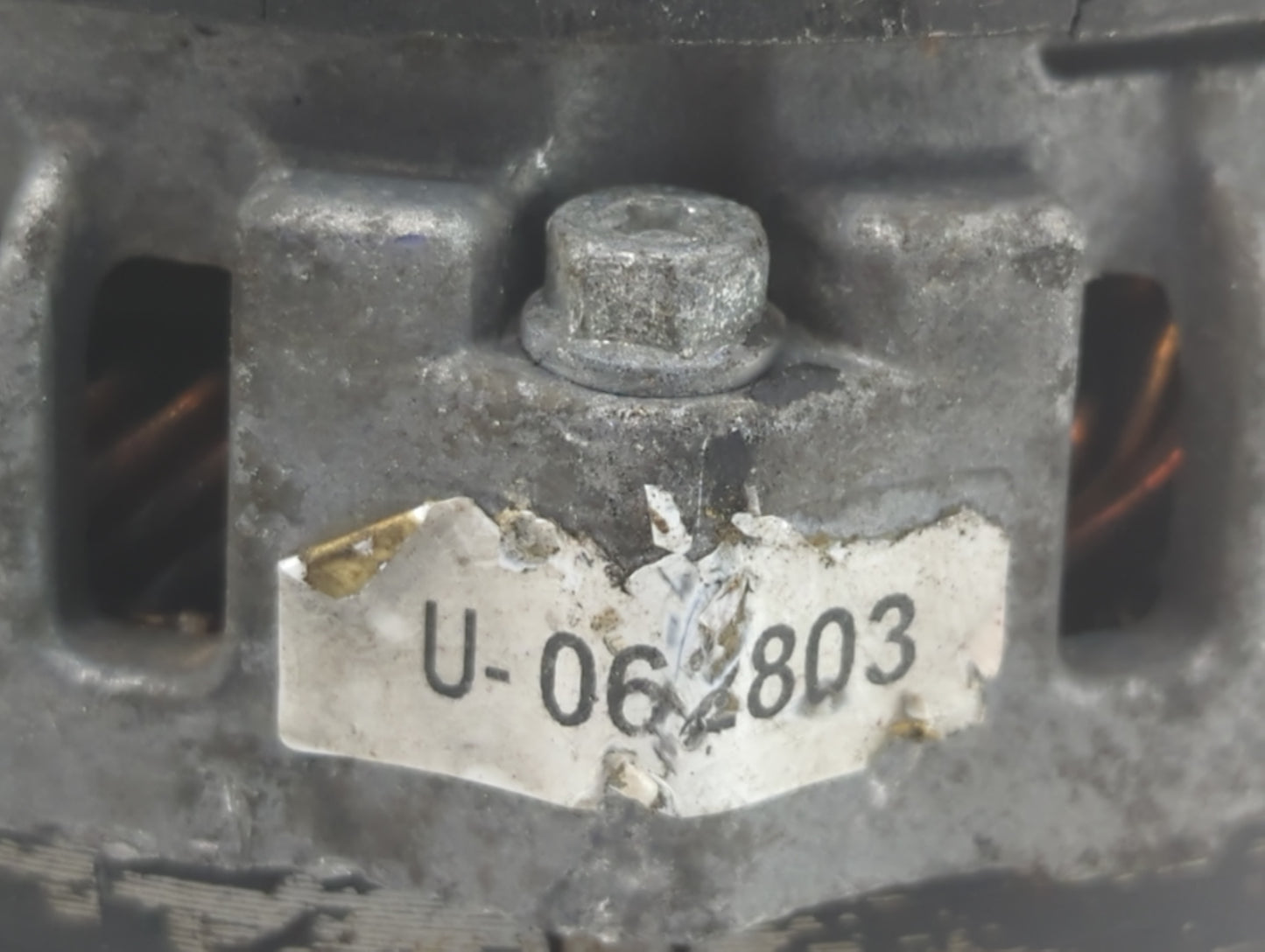 2013-2016 Cadillac Srx Alternator Replacement Generator Charging Assembly Engine OEM P/N:104211-8161 22988006 Fits OEM Used 
