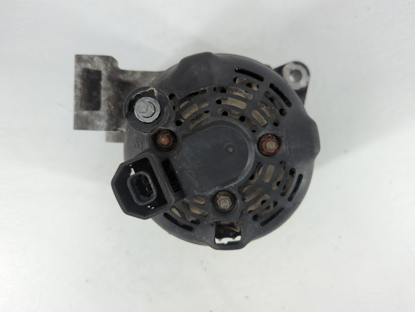 2013-2016 Cadillac Srx Alternator Replacement Generator Charging Assembly Engine OEM P/N:104211-8161 22988006 Fits OEM Used 