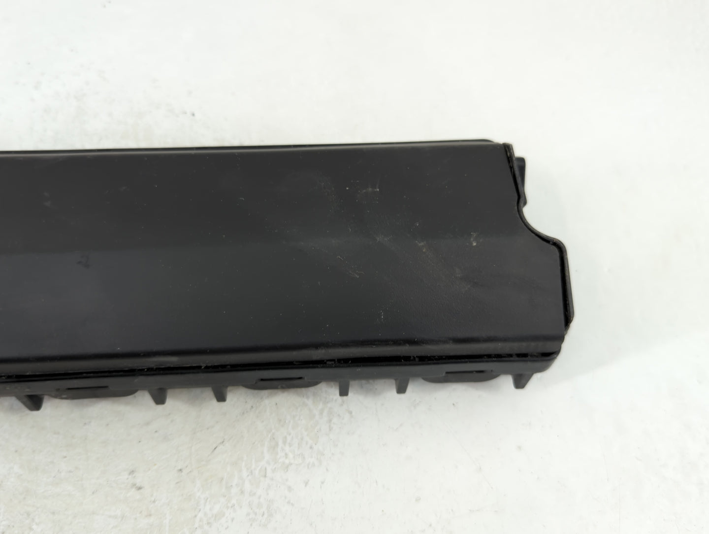 2013-2017 Cadillac Xts Air Bag Driver Left Knee OEM P/N:22960004 Fits Fits 2013 2014 2015 2016 2017 OEM Used Auto Parts - Oe