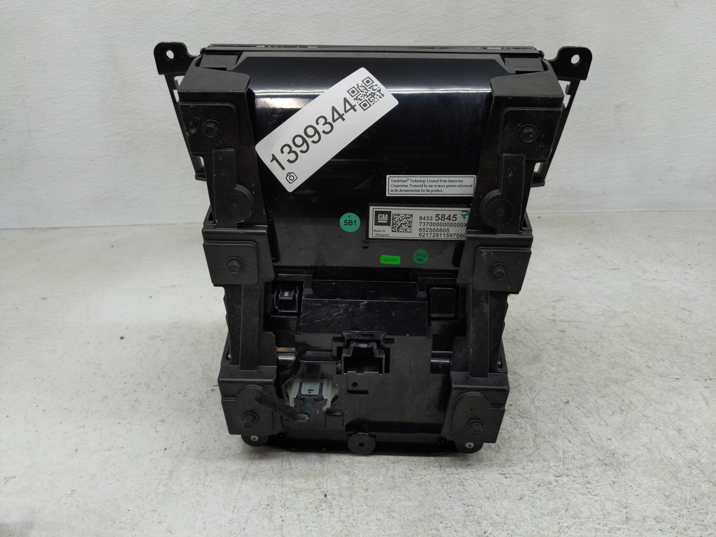 2013-2015 Cadillac Xts Radio Control Panel - Oemusedautoparts1.com