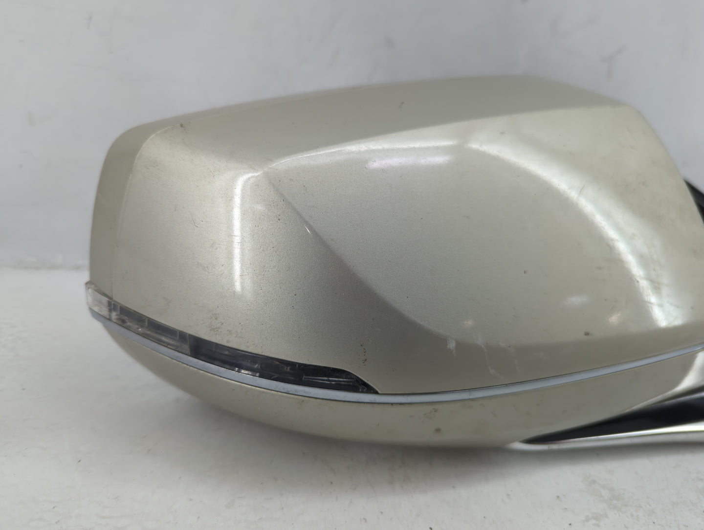 2013-2014 Cadillac Xts Passenger Side View Mirror - Right Door Mirror OEM Used - Oemusedautoparts1.com